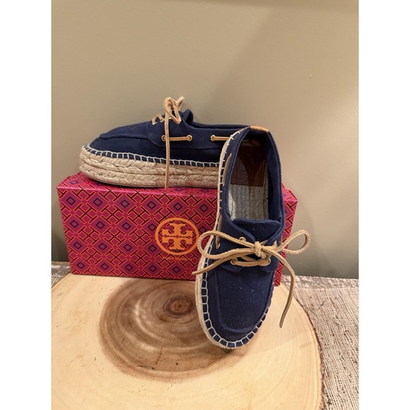 Tory Burch Other - Tory Burch Women's Blanton Boat Shoes Navy Size 7 Nautical Coastal Chic